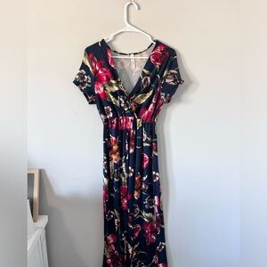 Women’s XL Maternity Tropical Dress